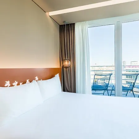 Ibis Styles Lisboa Centro Marquês de Pombal Hotel Exterior foto
